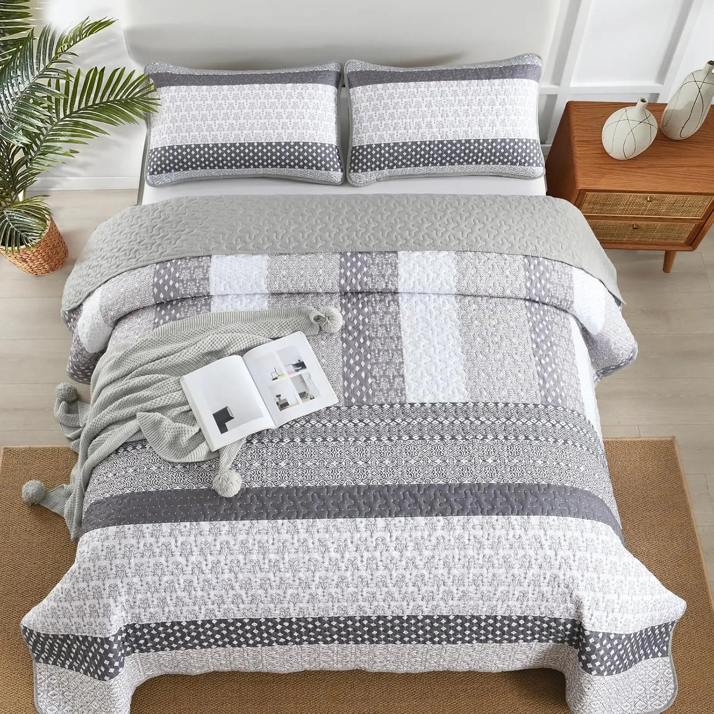 Bohemian Stripe Reversible Quilt Set 3 Piece Microfiber Polyester Cotton