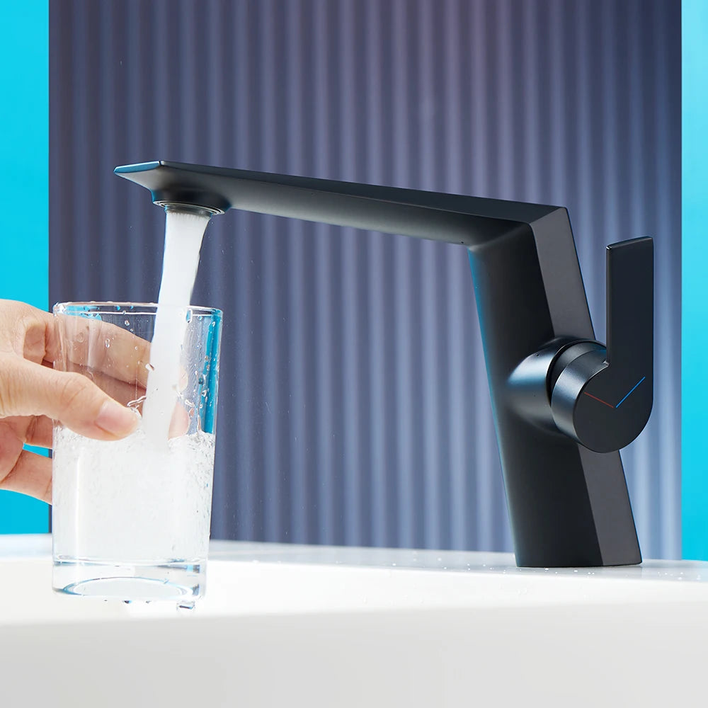 Basin Faucet Single Hole Deck Mounted Brass Mixer Tap