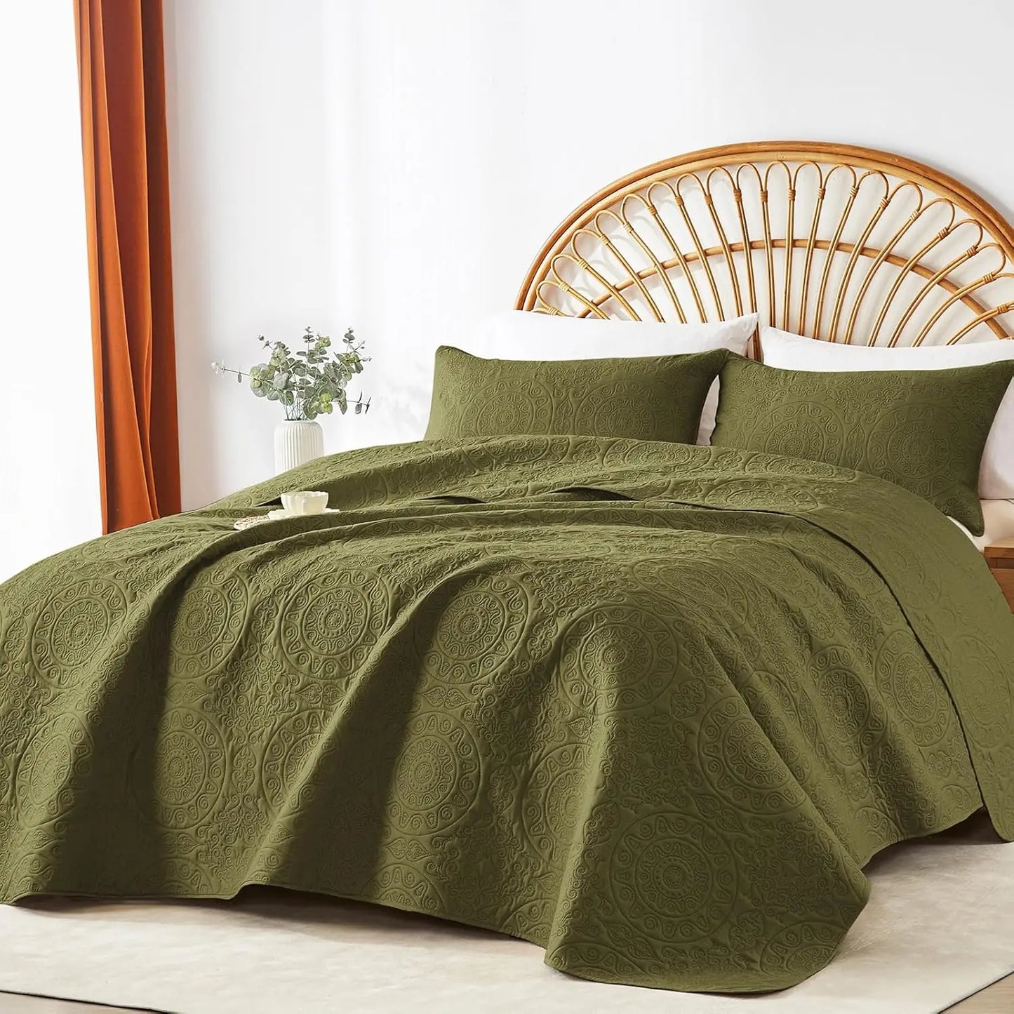 Quilt Set With Pillow Shams Embossed Microfiber Lightweight Bedding